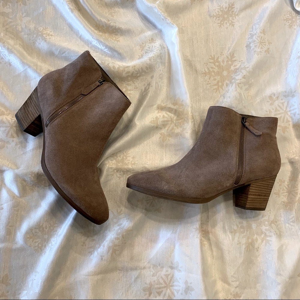 NICOLE💫Taupe Suede Ankle Boots